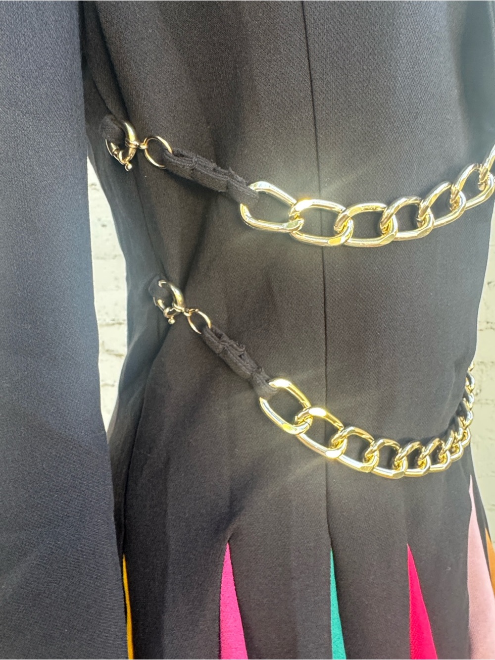 L'ATISTE by Amy Black Coat Dress Rainbow Pleated Skirt Gold Chains Size S - Picture 13 of 16